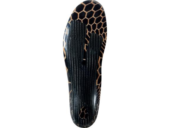 Carbon fibre insole for running